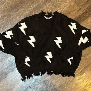 Lightening bolt knitted crop sweater
